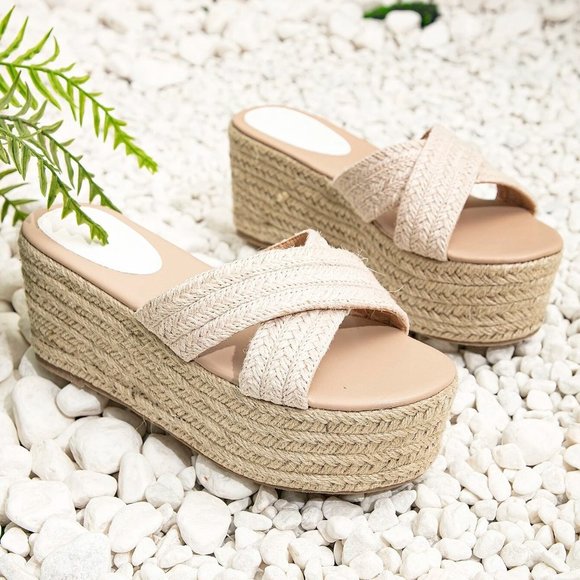 Women Criss Cross Espadrille Sole Wedge Sandals Size 7.5 US - Picture 6 of 7